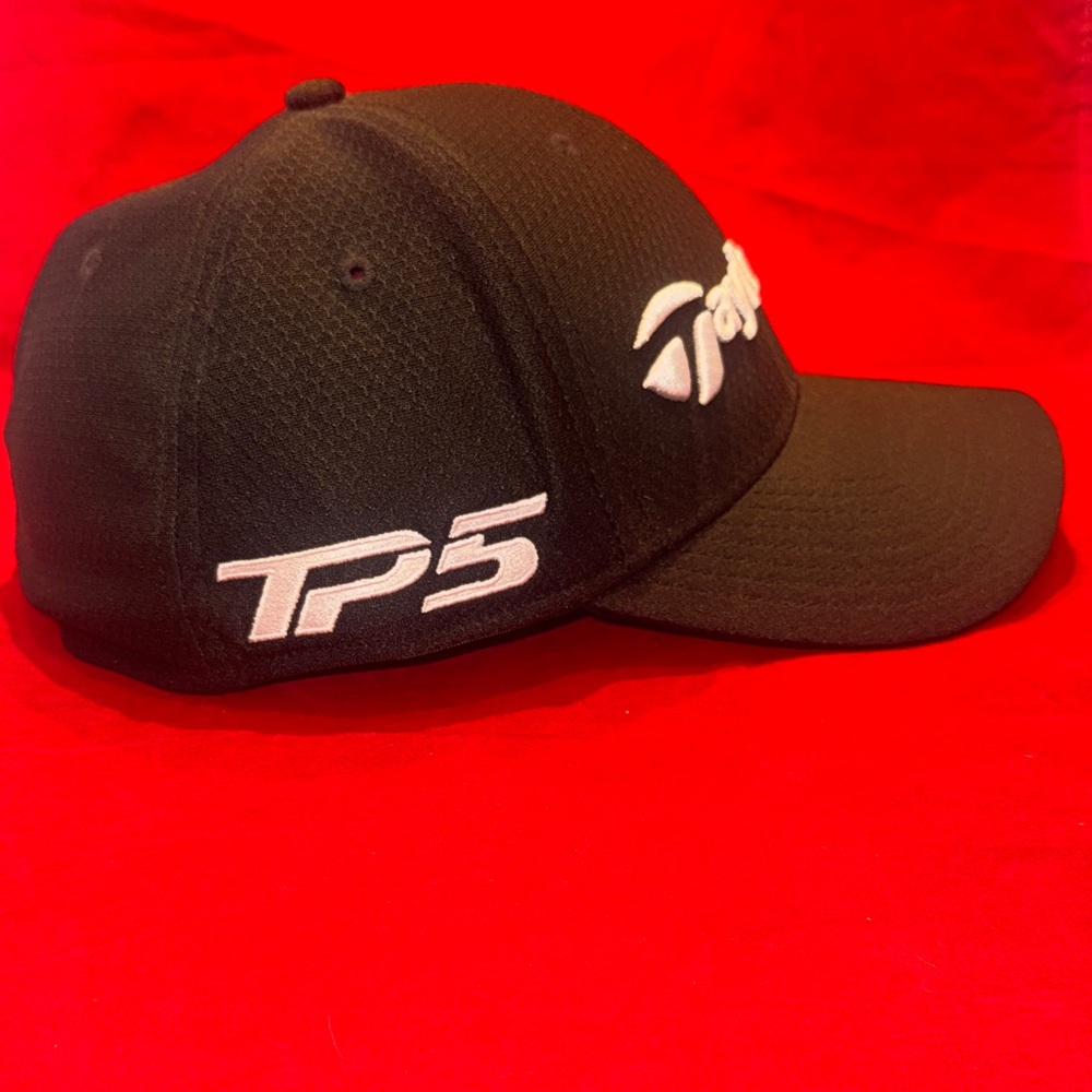 Taylormade Black Golf Hat - image 5